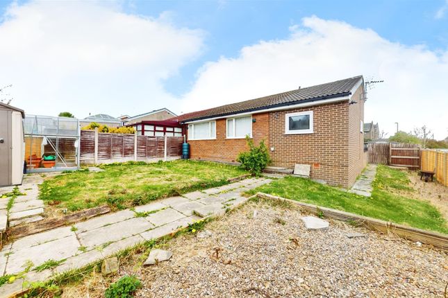 25, Windmill Crescent, Halifax photo 2