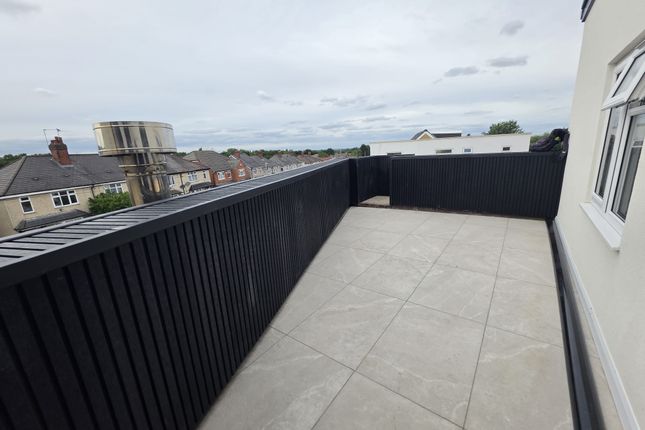 175C Dudley Port, Tipton photo 2