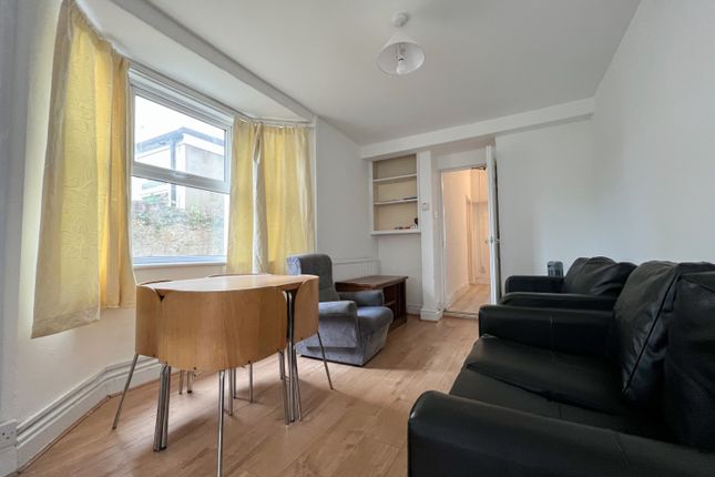 5-bed terraced on 65, Richards Street, Cardiff, £2,675/mo