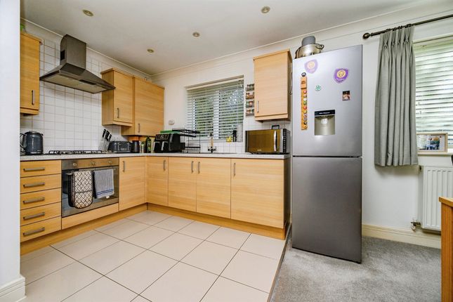 Sheepcot Lane, Watford photo 4