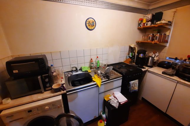 Flat 10, Highland Court Eastland Road, Yeovil photo 3
