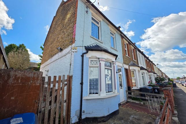 1, Wentworth Road, Greater London photo 2