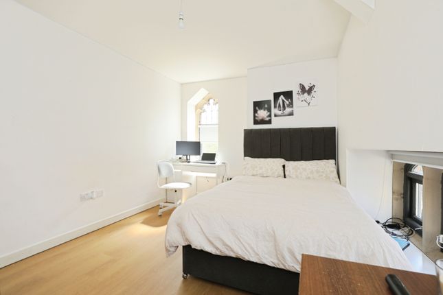 Flat 1/ Room 1 - Heritage Hall, 200 Crookes Valley Road, Sheffield photo 4