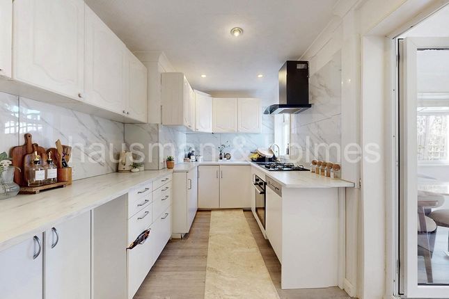 17, Bransgrove Road, Edgware photo 3