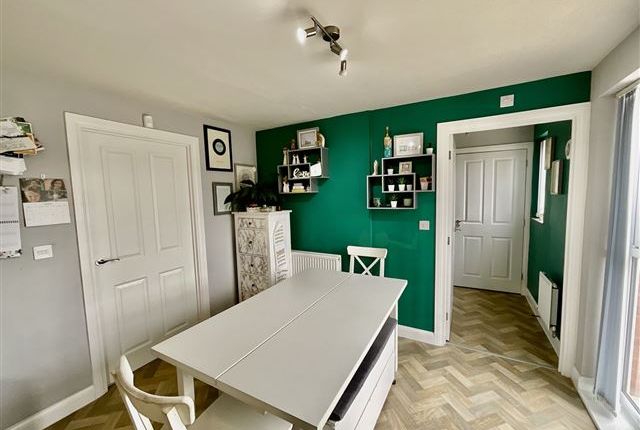 Kitchen/ Diner