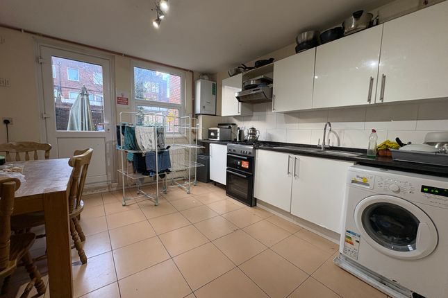 184, Silver Street, London photo 4