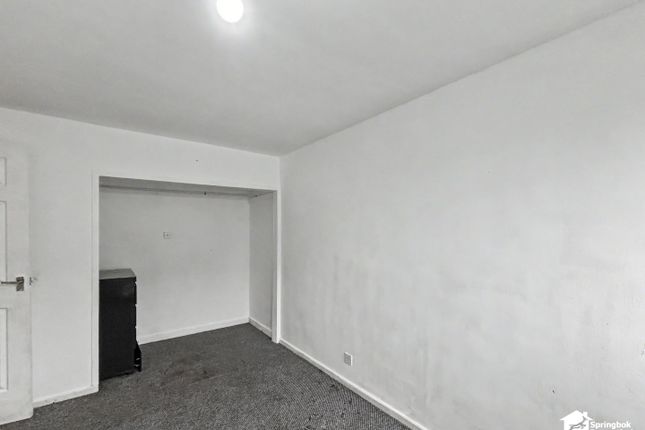5, Rossefield Avenue, Leeds photo 4
