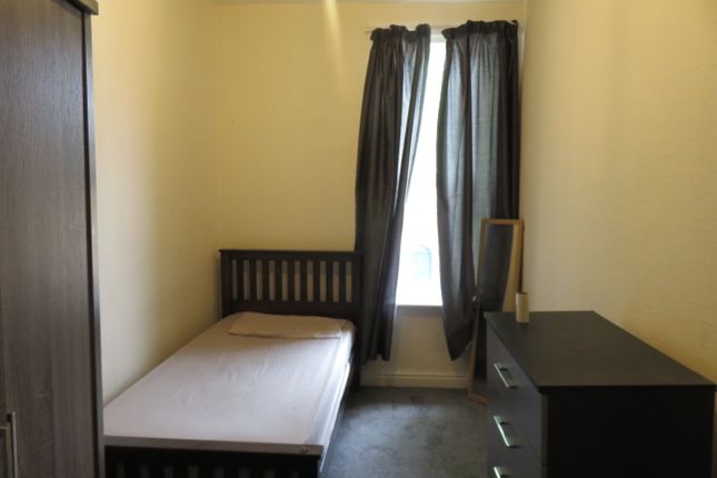 Flat to rent in Gregory Boulevard, Nottingham