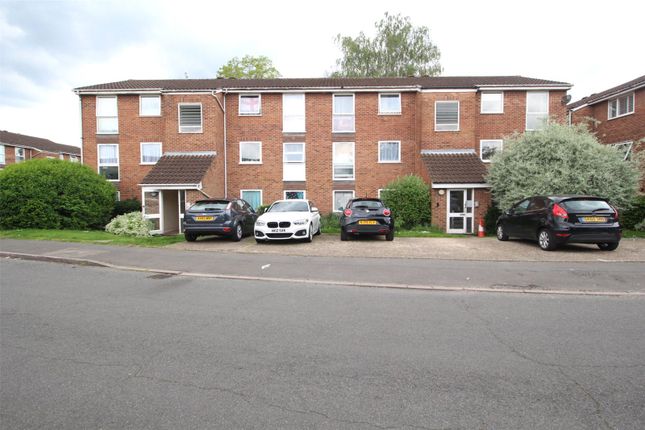 Thumbnail Flat to rent in Shurland Avenue, East Barnet, Hertfordshire