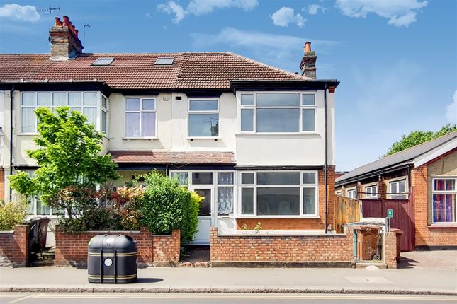 3 bed end terrace house for sale in Fulbourne Road, London E17