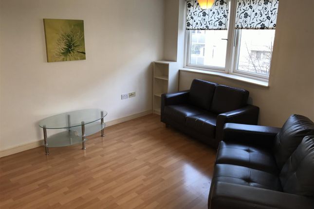 Thumbnail Flat to rent in Royal Quay, Liverpool