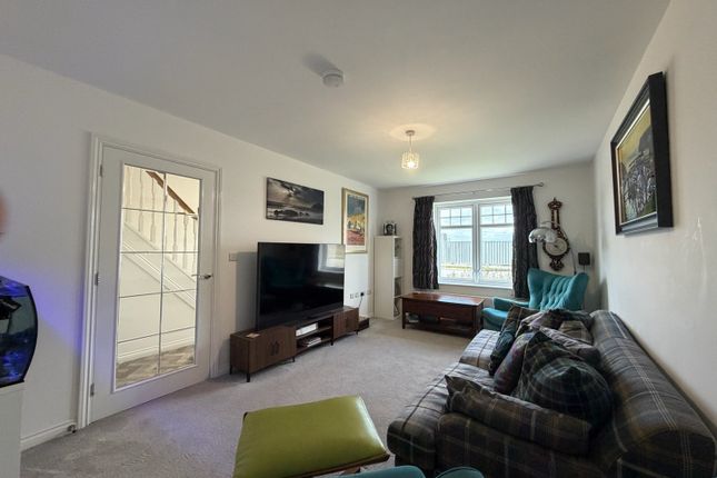 7, Butterfly Way, Doncaster photo 2