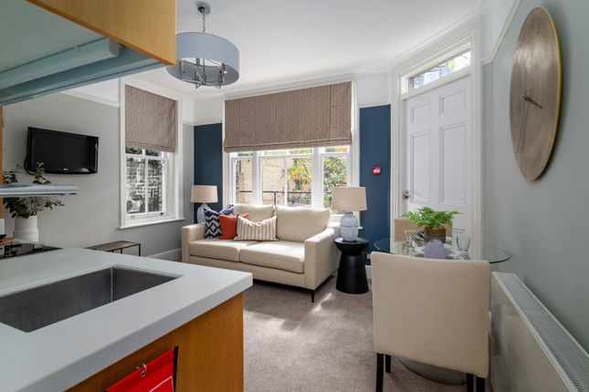 Flat 4, 5 Doughty Street, Bloomsbury photo 4