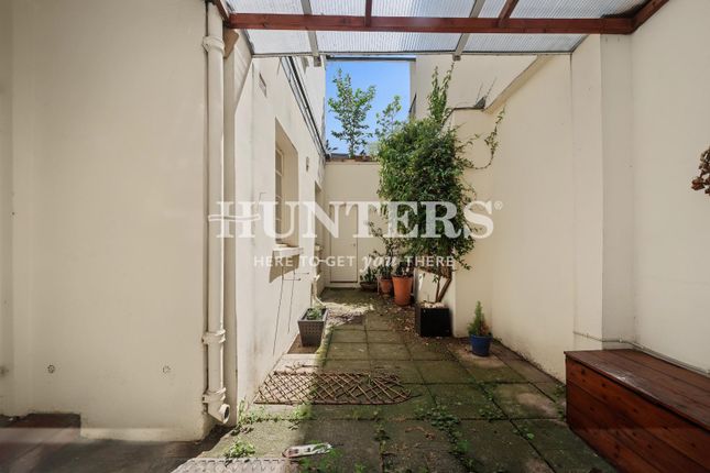 209A, Sussex Gardens, London photo 3
