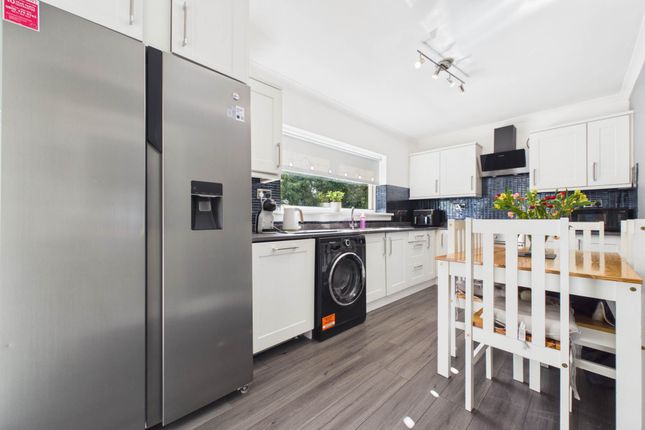 2b, Backmuir Road, Hamilton photo 2