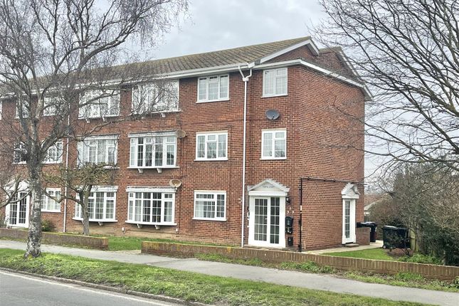 Flat 6 Turpins Court, 291, Holland Road, Holland-on-Sea photo 2