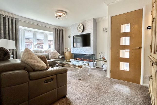 12, Cherry Close, Barnsley photo 4