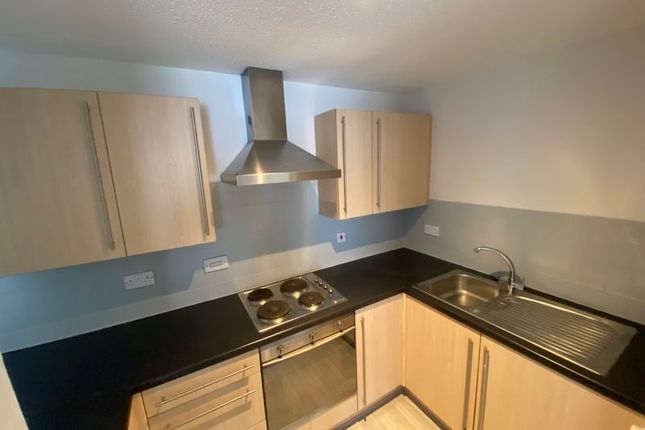 15, Knightswood Court, Liverpool photo 2