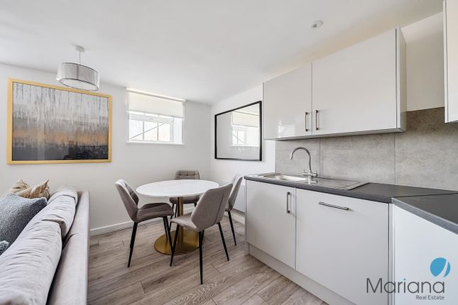 Flat 17, Chatfield House, Marsh Street, Bristol photo 4