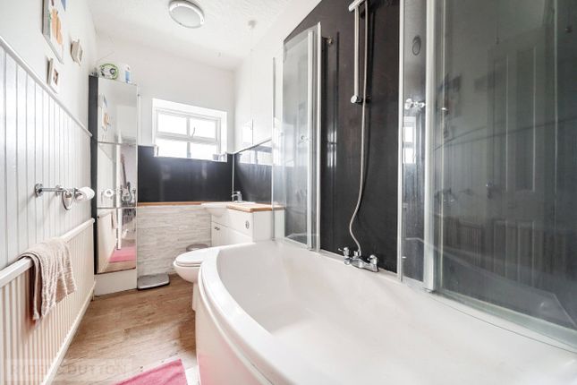End terrace house for sale in The Shaw, Glossop