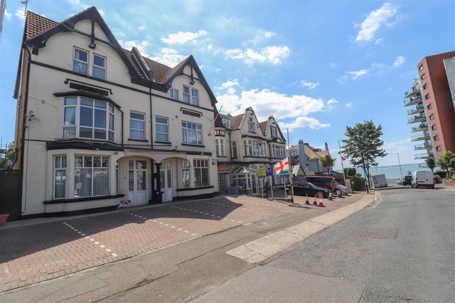 Link-detached house for sale in Grosvenor Road, Westcliff-On-Sea