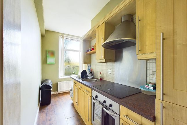 4, Stone Street, Bradford photo 2