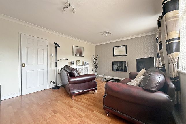 6, Summerfield Drive, Pontyclun photo 4