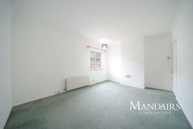 18 Monument Street, Peterborough photo 4