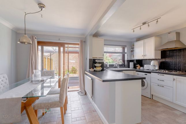40 Gunton Road, Norwich photo 2