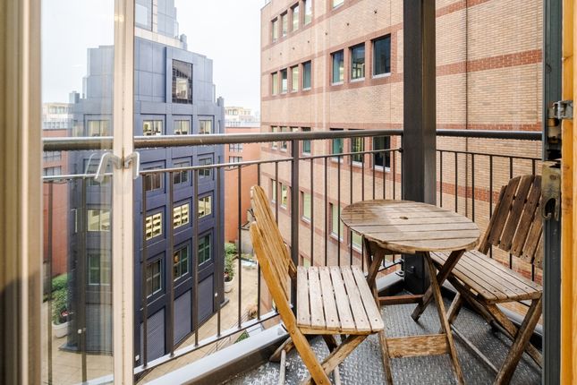 49, London House, 172, Aldersgate Street, London photo 4