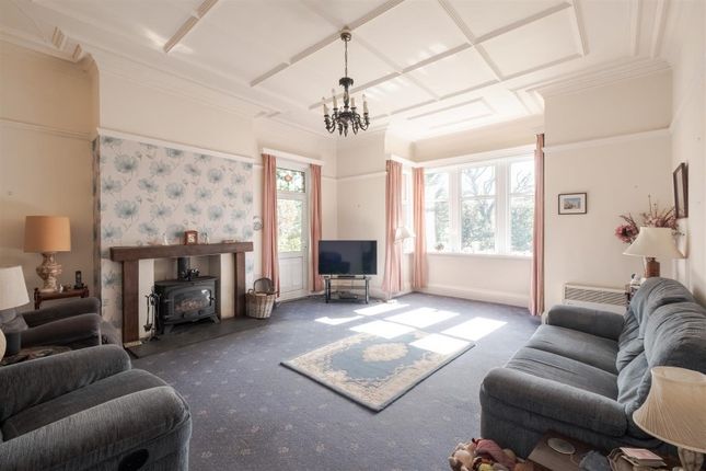 37 Croslands Park, Barrow-In-Furness photo 5