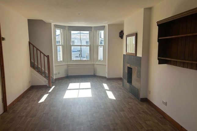 Flat 1, 12, High Street, East Sussex photo 3