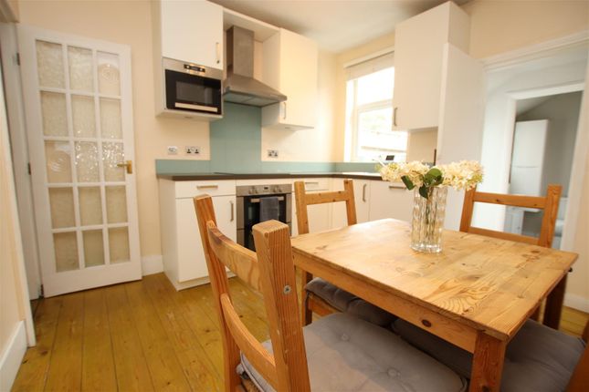 35, St. Martins Road, Dartford photo 4
