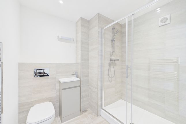 Flat 4, Dowty House, Cheltenham photo 4