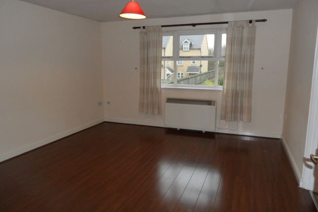 2, Winstanley Court off Cromwell Road, Cambridge photo 2