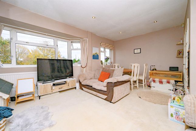 36a, Old Dean, Hemel Hempstead photo 2