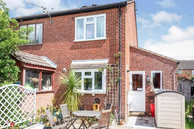 End terrace house for sale in Wyvern Close, Wellesbourne, Warwick