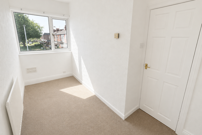 164, Normanton photo 5