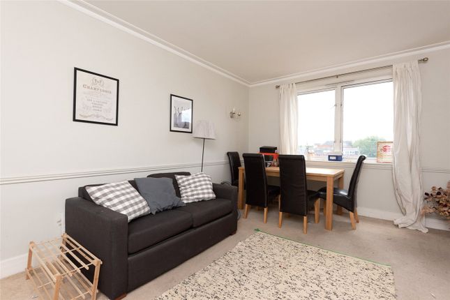 Thumbnail Flat to rent in Prospect Quay, 98 Point Pleasant, London