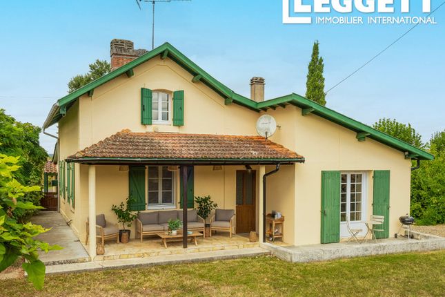 Villa for sale in Eymet, Dordogne, Nouvelle-Aquitaine