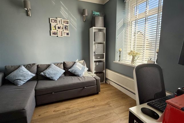 5, Greenfield Terrace, Llanelli photo 5
