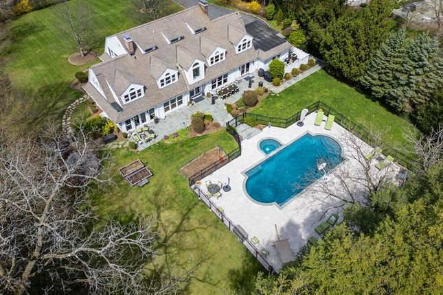 Property for sale in 8 Park Road, Scarsdale, New York, United States Of America