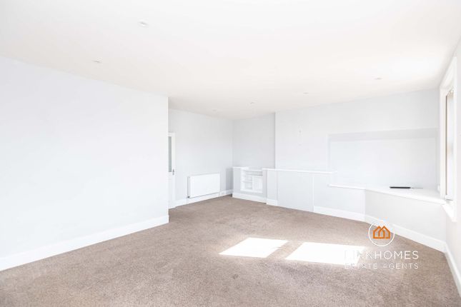 9a, Tatnam Crescent, Poole photo 4