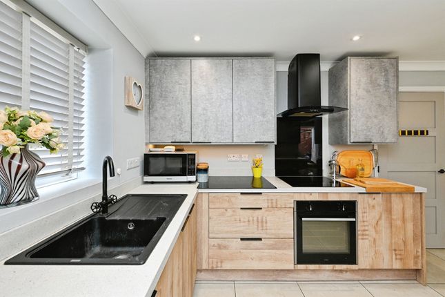1, Willowmead Close, KING'S LYNN photo 4