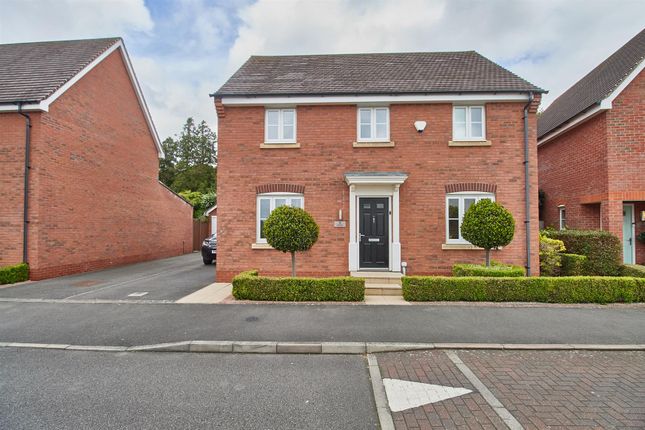 Thumbnail Detached house for sale in Oaklands Way, Earl Shilton, Leicester
