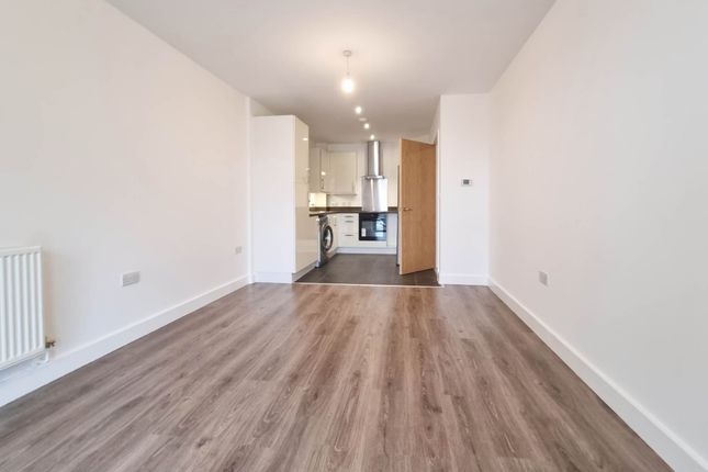 403 Eclipse Court, Barnard Square, Ipswich photo 5