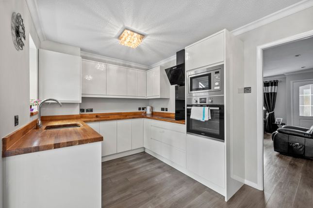 20 Kelsey Close, St. Helens photo 4