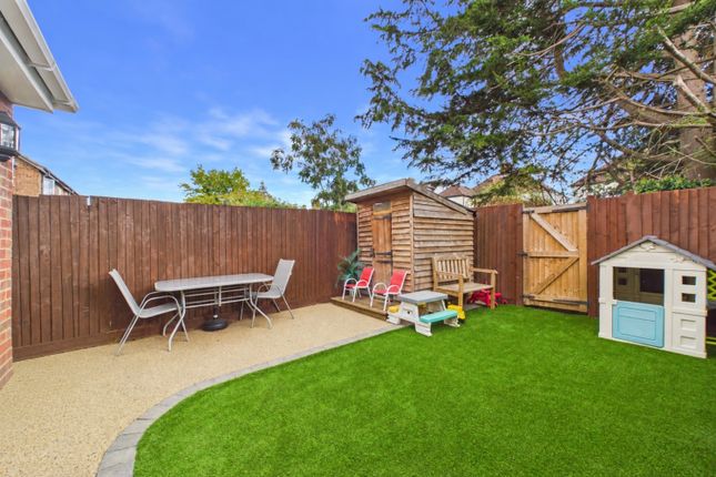 8, St. Georges Close, Leighton Buzzard photo 4