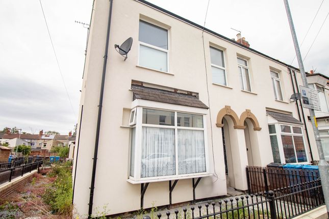 Flat to rent in Granville Street, Hull