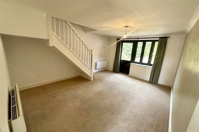 35, Yardley Way, Derbyshire photo 2